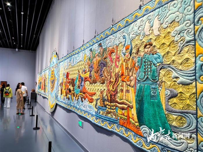 沿黄九省区民间工艺美术精品展在内蒙古美术馆开展 第3张 沿黄九省区民间工艺美术精品展在内蒙古美术馆开展 第3张