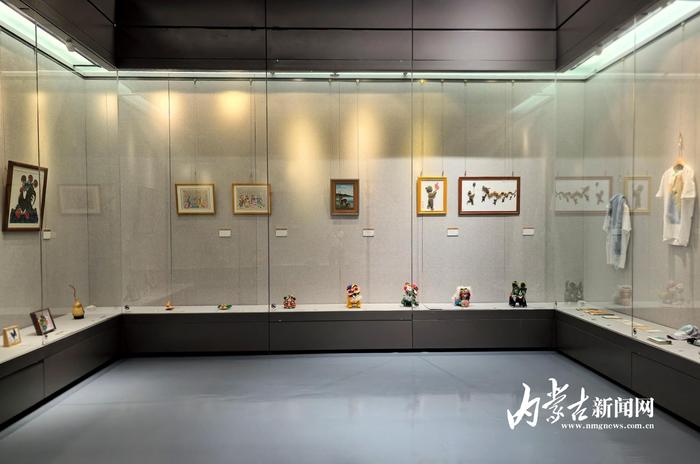 沿黄九省区民间工艺美术精品展在内蒙古美术馆开展 第8张 沿黄九省区民间工艺美术精品展在内蒙古美术馆开展 第8张