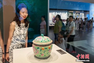 “峇峇娘惹的世界——海上丝绸之路上的峇峇娘惹文化展”在天津展出