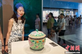 “峇峇娘惹的世界——海上丝绸之路上的峇峇娘惹文化展”在天津展出