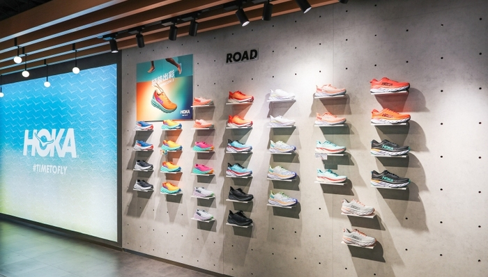 巴菲特加持的跑鞋Brooks新财季在中国销量翻番  第4张