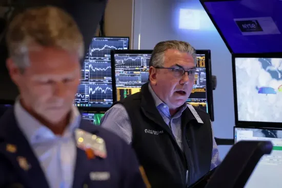 午盘：美股小幅上扬 标普500指数突破5900点  第1张