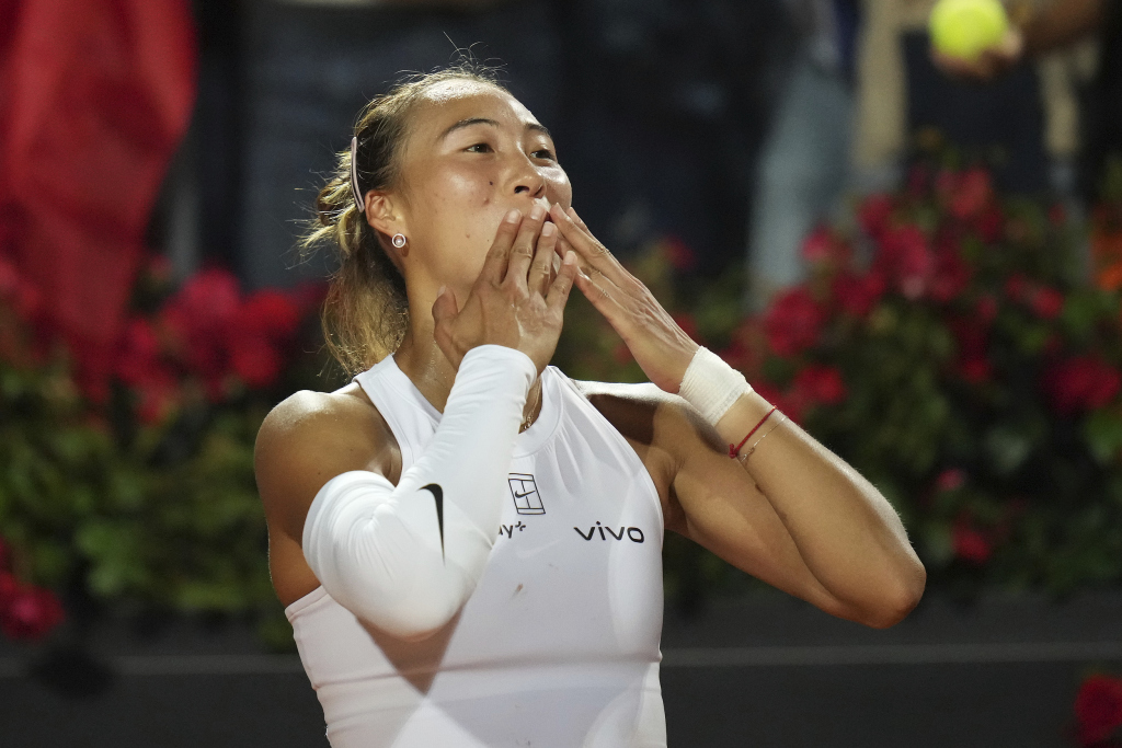 终于越过萨巴伦卡这座高山	，郑钦文感谢自己的耐心和专注  第1张