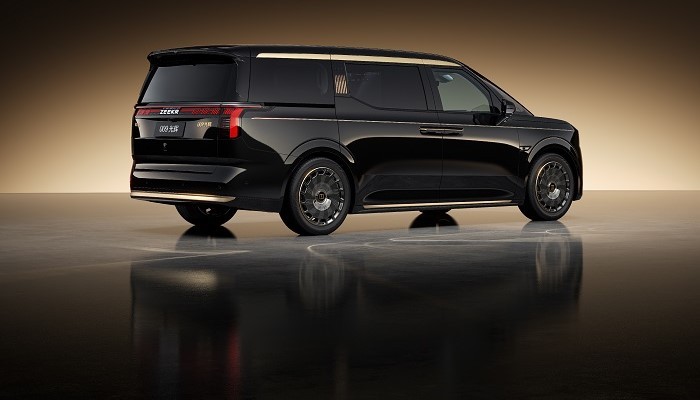 一周新车盘点 | 极氪009光辉增典藏版 蔚来萤火虫正式上市  第3张