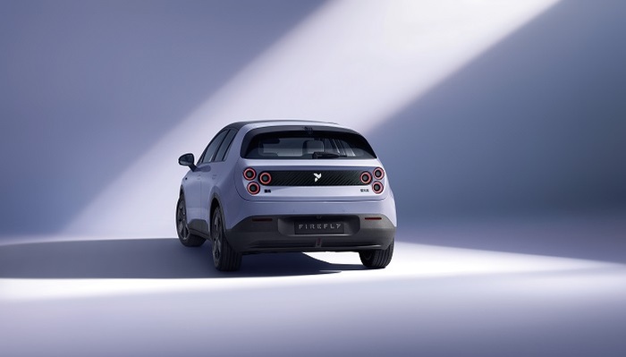 一周新车盘点 | 极氪009光辉增典藏版 蔚来萤火虫正式上市  第6张