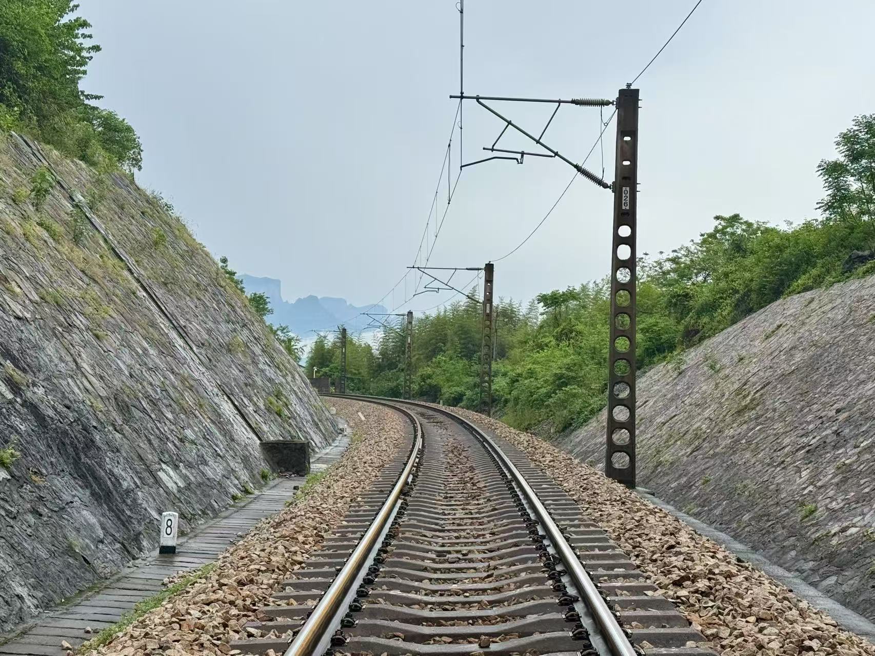 界面调查|铁路穿村而过:一个湘西村庄与17起火车撞人事故 第7张 界面调查|铁路穿村而过:一个湘西村庄与17起火车撞人事故 第7张