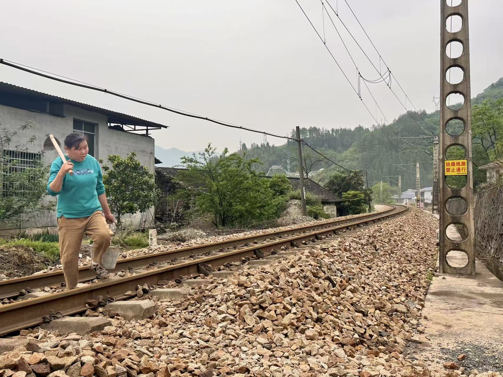 界面调查|铁路穿村而过:一个湘西村庄与17起火车撞人事故 第5张 界面调查|铁路穿村而过:一个湘西村庄与17起火车撞人事故 第5张