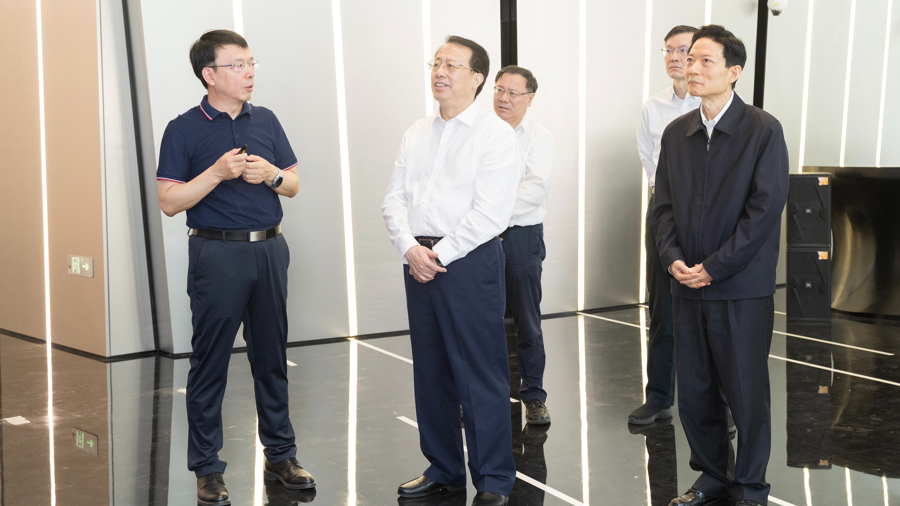 龚正市长调研闵行区，更加奋发有为地稳增长促转型，久久为功增强发展后劲  第1张