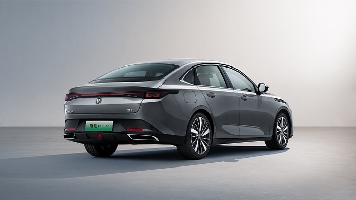 一周新车盘点 | 腾势上市新旗舰SUV 长安逸动增插混车型  第8张