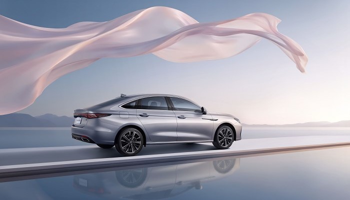 一周新车盘点 | 腾势上市新旗舰SUV 长安逸动增插混车型  第12张