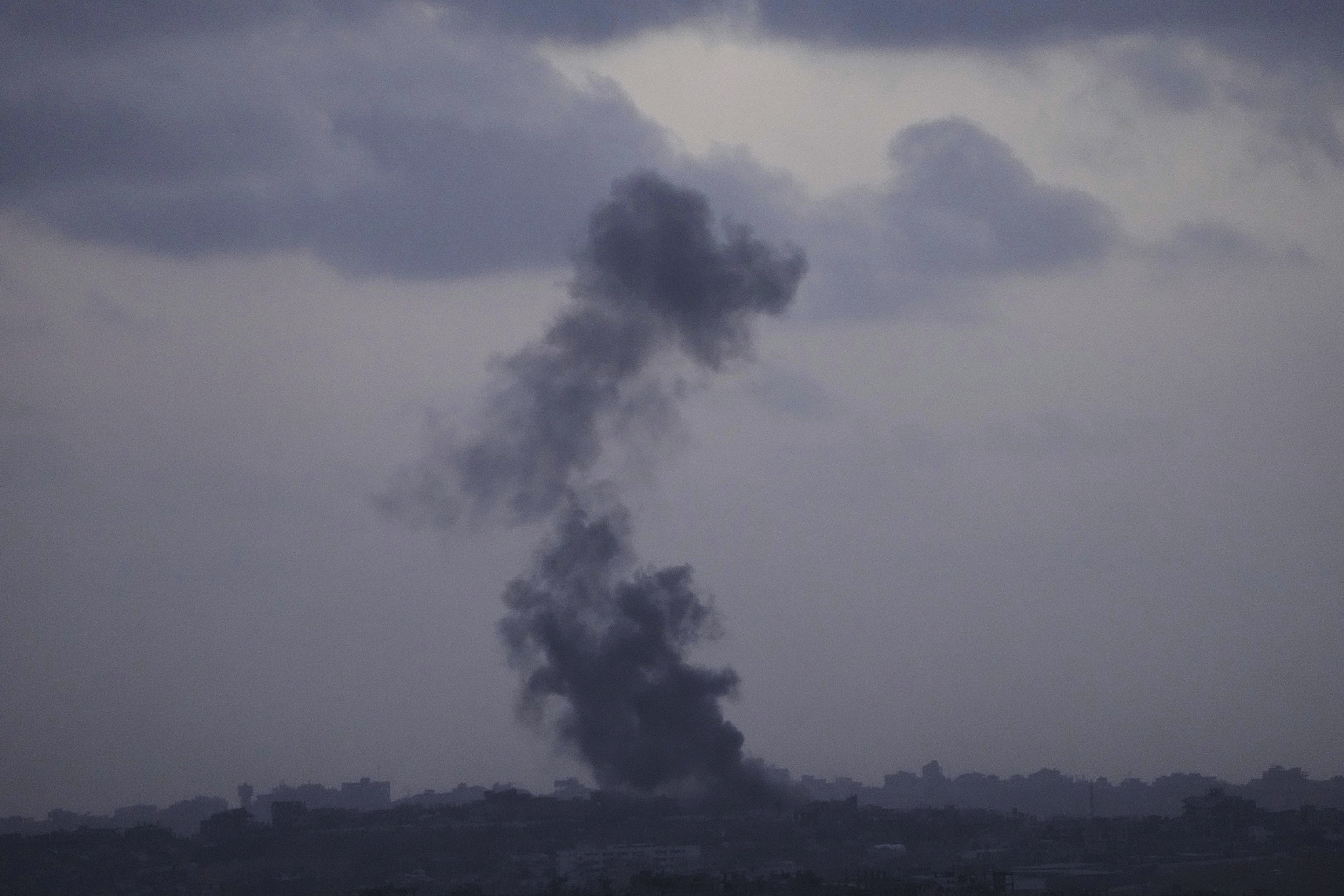 哈马斯官员：若实现永久停火，可交出加沙地带控制权  第1张