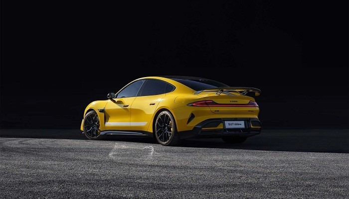 一周新车盘点 | 小米推出SU7高性能Ultra车型 2025款小鹏G6正式亮相  第3张