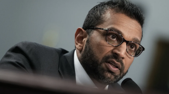 外盘头条：特朗普不希望苹果在印度生产产品 Coinbase被指虚报用户数量 鲍威尔对长期利率上升提出警告  第3张