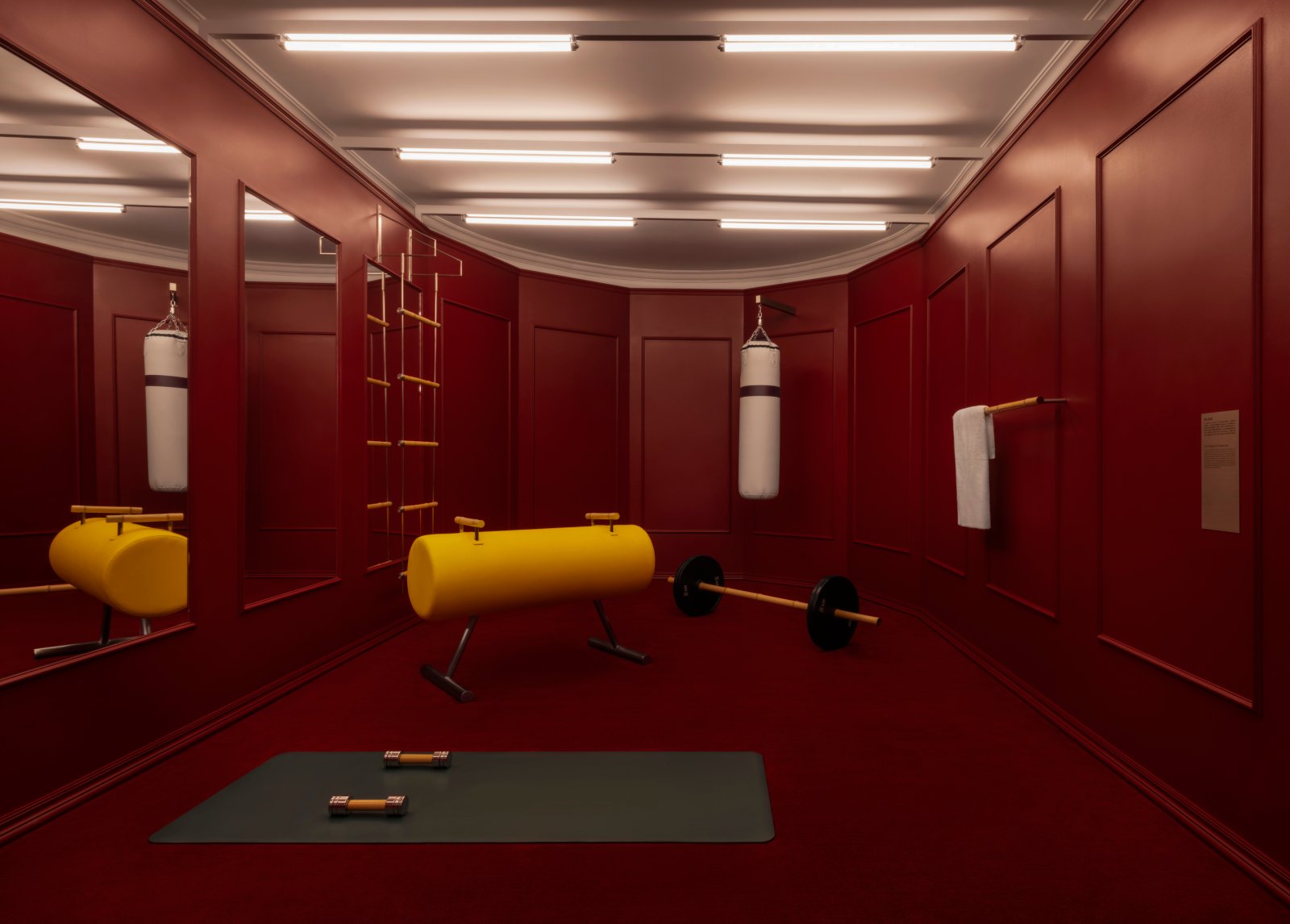 古驰在上海为竹节包举办展览	，泡泡玛特盯上了《海绵宝宝》｜是日美好事物  第22张