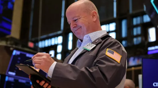 尾盘:美股继续上扬 道指涨逾300点 第1张 尾盘:美股继续上扬 道指涨逾300点 第1张