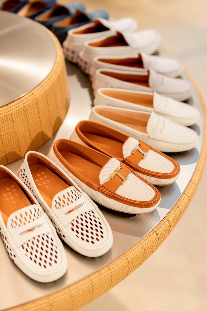 香奈儿发布全新手袋	，TOD’S再现意大利夏日风光｜是日美好事物  第4张